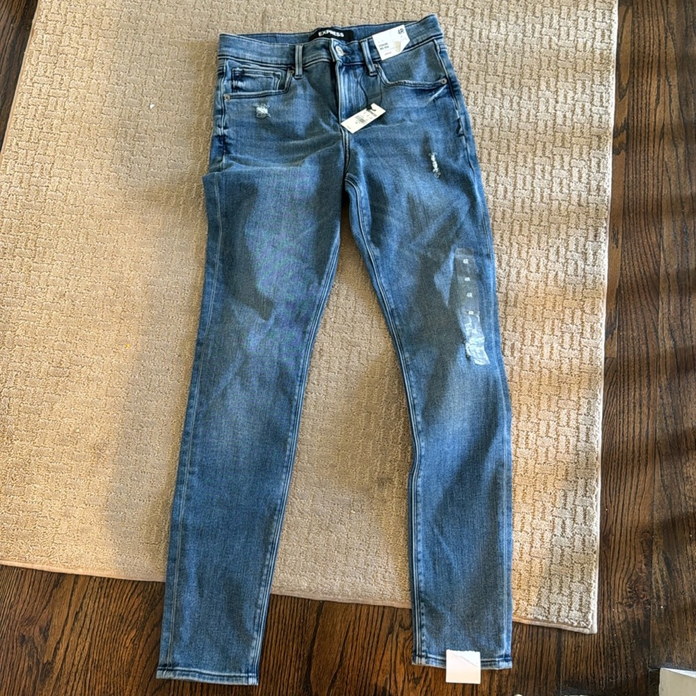 Brand new Jean